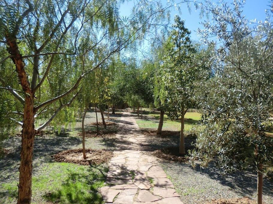 Villa Agora, Villa A La Campagne Proche Marrakech Sidi Abdallah Ghiat Exterior foto