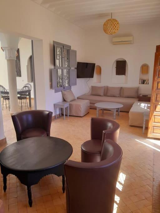 Villa Agora, Villa A La Campagne Proche Marrakech Sidi Abdallah Ghiat Exterior foto